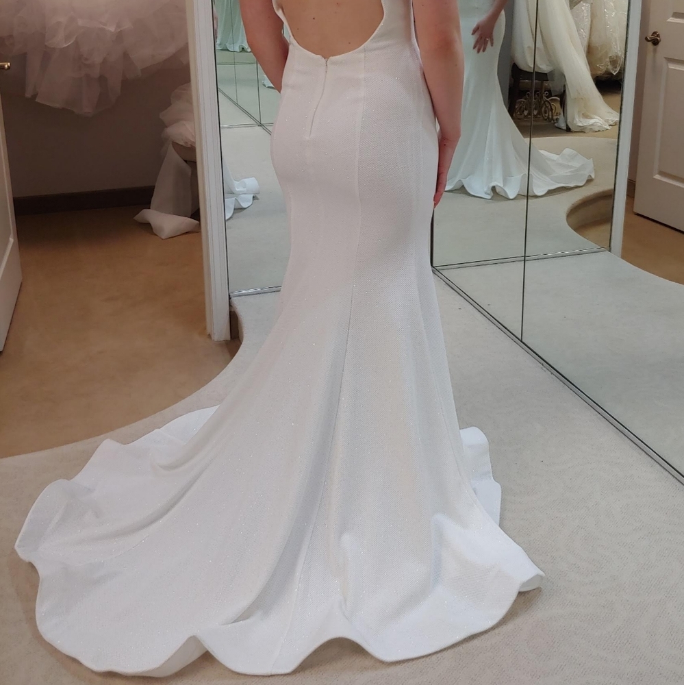 NWT Wedding Dress - Picture 3 of 6